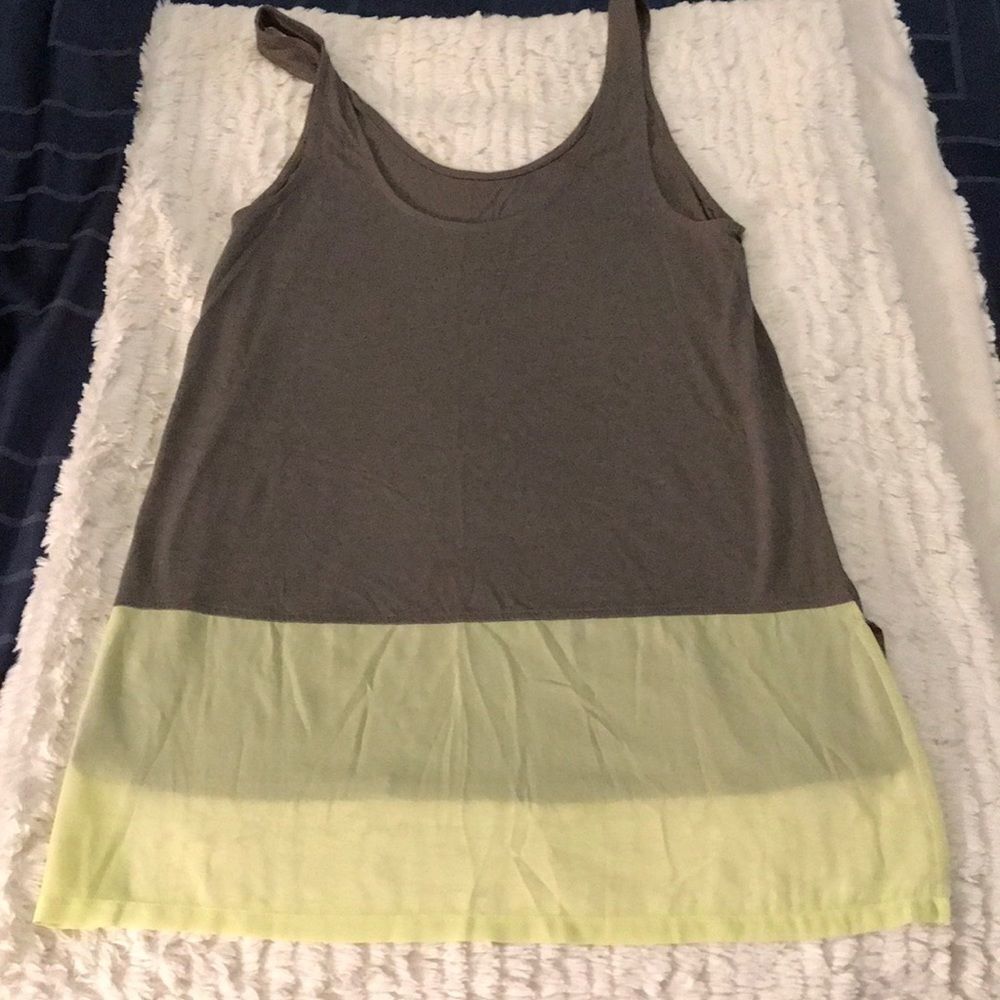 Tank top - Picture 2 of 3